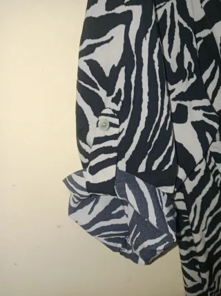 Blusa/Chaqueta 2 en 1 cebra