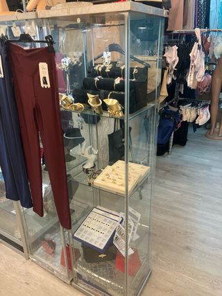 Mobiliario de tienda. PREGUNTAR PRECIO.