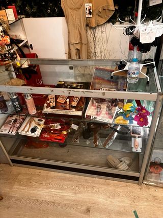 Mobiliario de tienda. PREGUNTAR PRECIO.