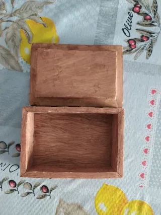 Caja decorativa hojas verdes