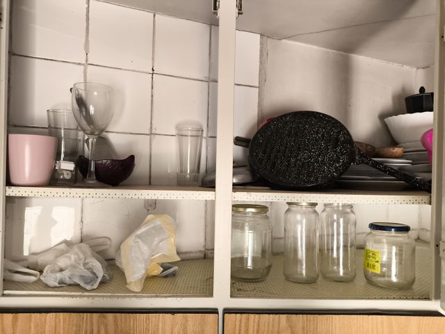 Cafetera italiana, olla exprés, sartenes, vasos