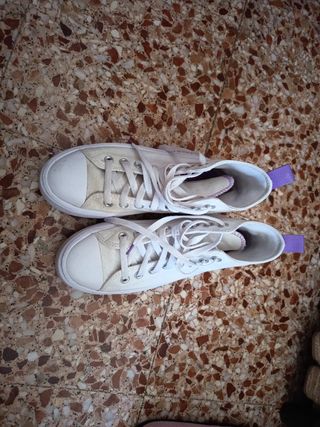 Bambas Converse Blancas y Moradas