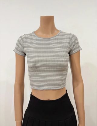 Camiseta de rayas gris y blanca Talla XS