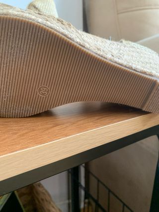 Sandalias Corina Beige Cuña