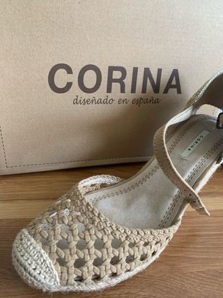 Sandalias Corina Beige Cuña