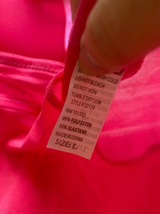 Body lencero rosa neón encaje