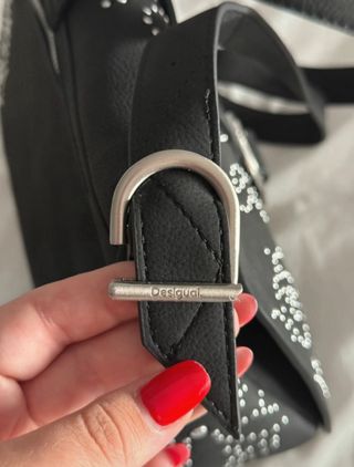 Bolso Desigual negro tachuelas