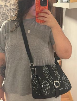 Bolso Desigual negro tachuelas