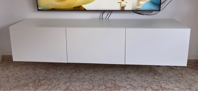 Mobile TV bianco Ikea Besta