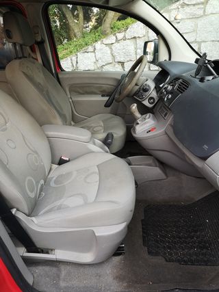RENAULT KANGOO/08 NECESITA CAMBIO MOTOR PARTICULAR