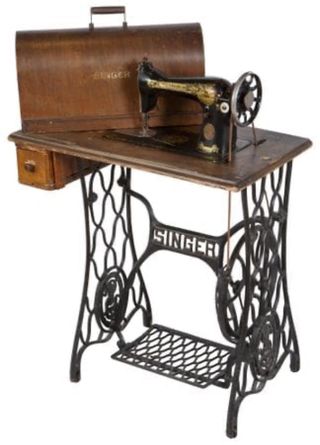 Máquina de coser Singer antigua (1920-1930)