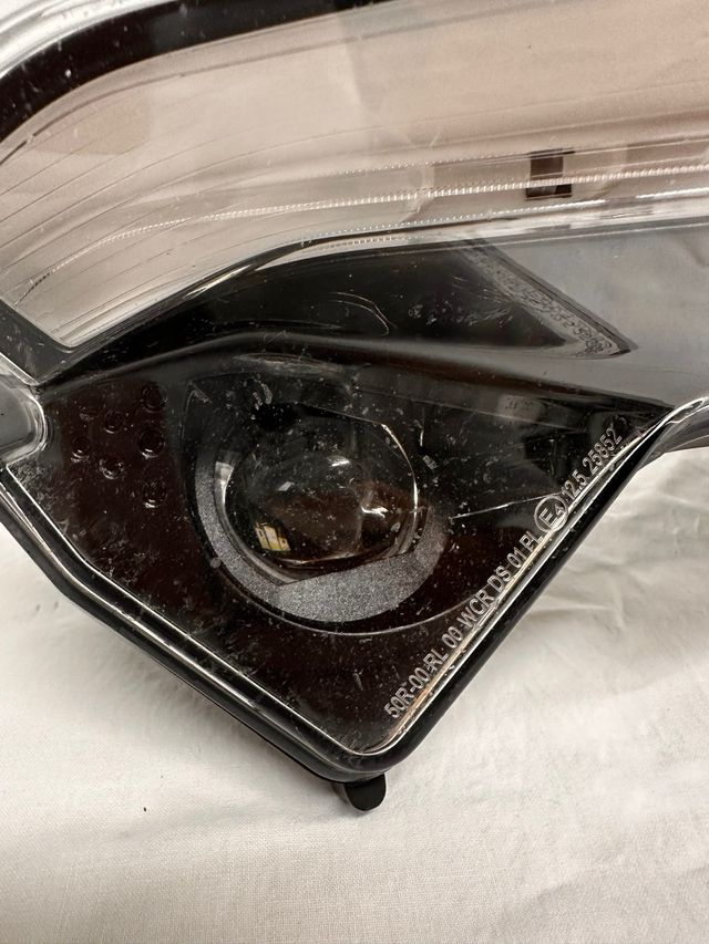 Faro anteriore Ducati Panigale V4