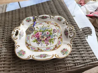 Plato decorativo floral dorado Limoges 