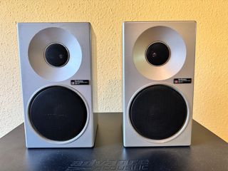 Altavoces Technics SB-F1 Plata