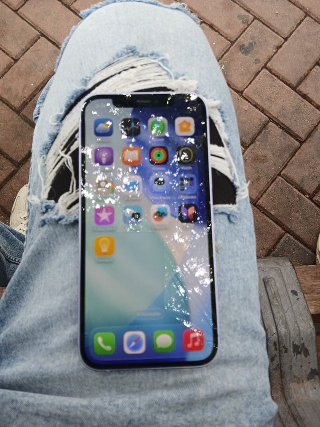 iPhone 12 64GB Viola