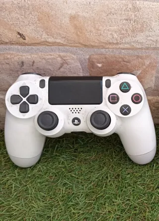 Consola PS4 1TB Slim + 1 mando + Juego Gran Turism