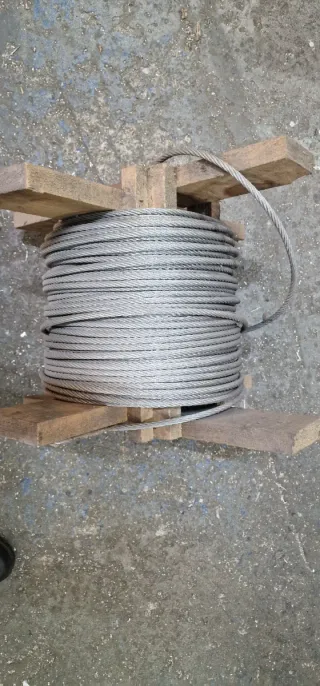 aprox 70 m Cable de acero cavanizado 8mm