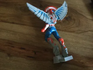 Action Figure Capitan America Marvel