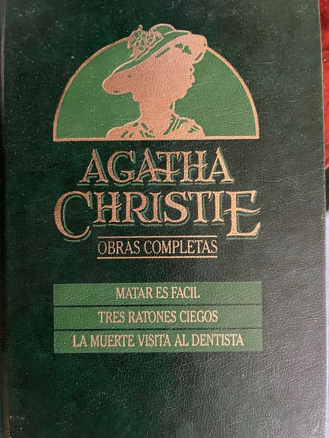 24 títulos
8 tomos con 3 libros en cada tomo