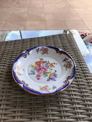 Plato porcelana pintado a mano Portugal