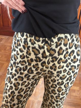 Pantalón Zara Estampado Leopardo