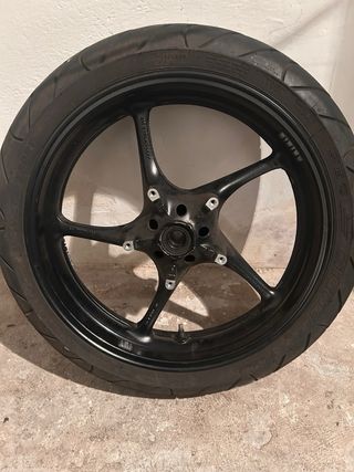 Cerchio anteriore FZ6 S1 Michelin Radial