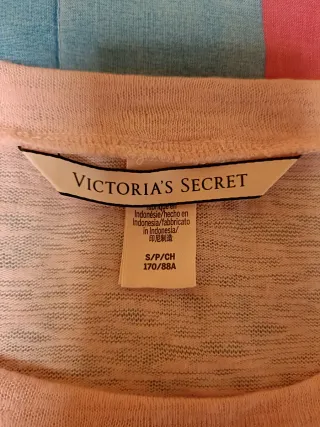 Camiseta Victoria's Secret Talla S