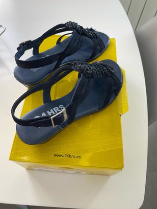 Sandalias 24 HRS azules número 36