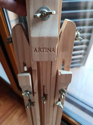 Caballete de madera Artina