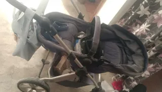 Cochecito y cuna de bebé