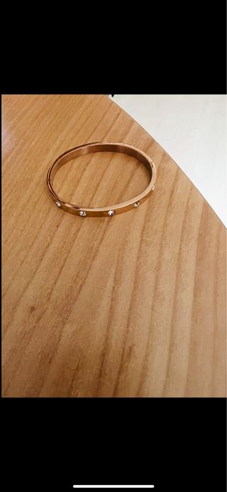 Bracciale dorato con strass