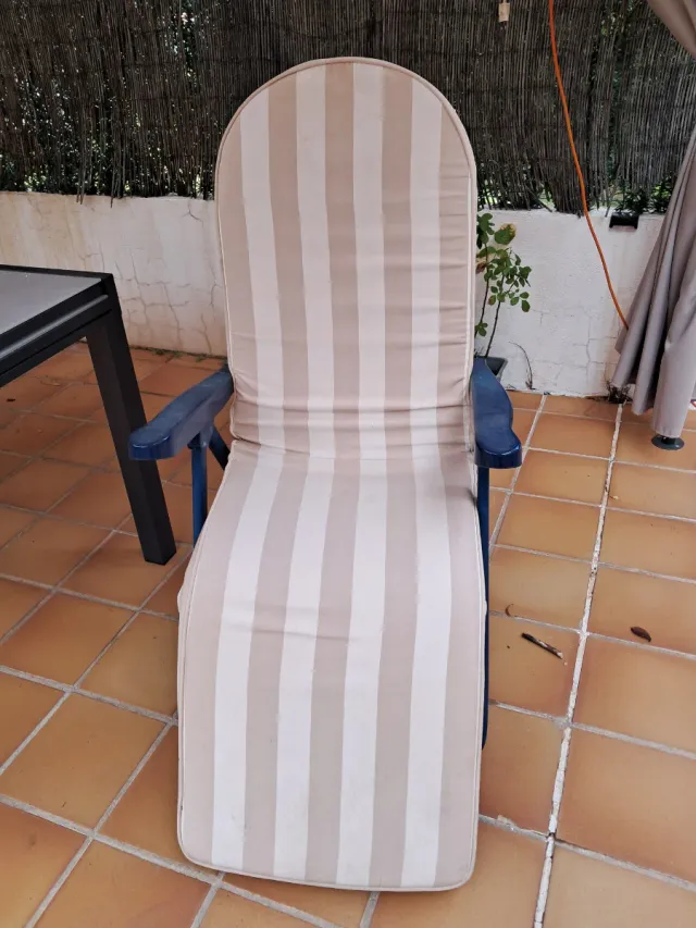 Tumbona de exterior a rayas