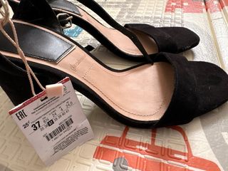 Zapatos de tacón Stradivarius negros talla 37 NEW