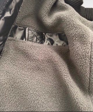 Chaleco negro acolchado