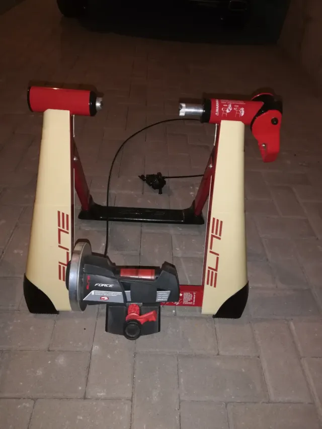 Rullo per allenamento bici