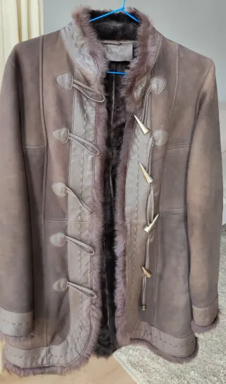 Chaqueta de piel marrón Bimba y Lola