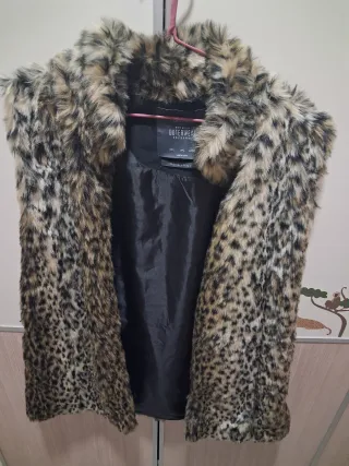 Chaleco de pelo estampado leopardo