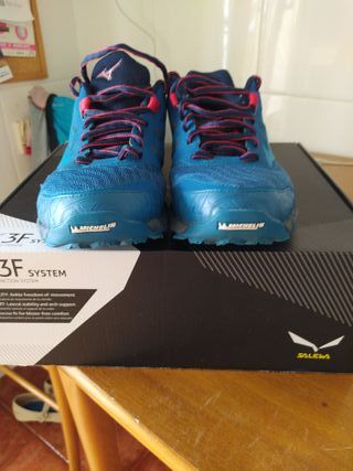 Zapatillas Mizuno Trail Running 