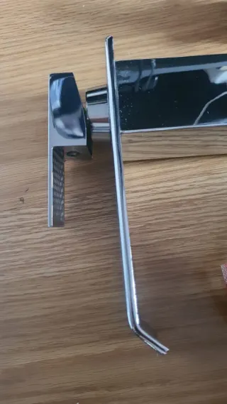 Grifo de lavabo alto tipo cascada, monomando para 