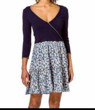 Vestido Springfield floral azul y blanco T.XS