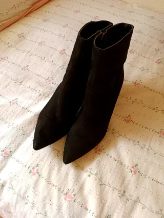 Botines mujer ante negros