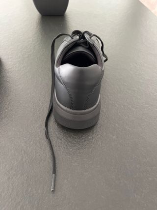 Zapatillas negras para vestir