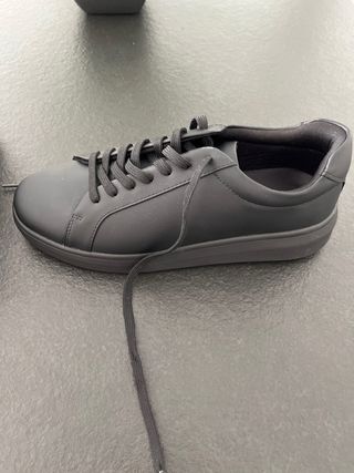 Zapatillas negras para vestir