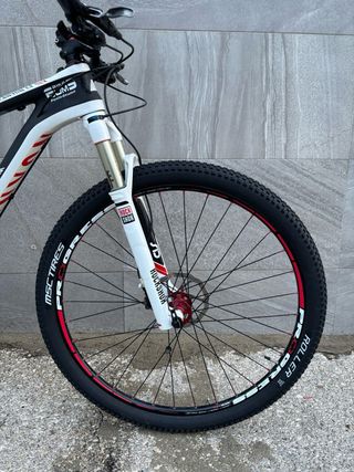Bicicleta Canyon Carbono MTB