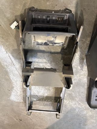 Consola Central Montero V60