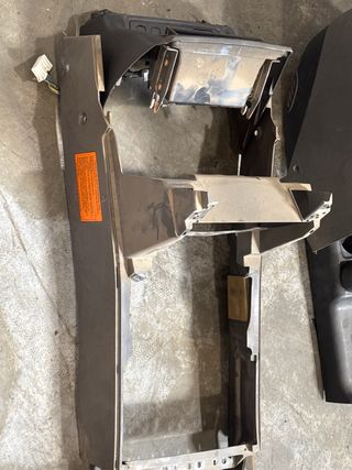 Consola Central Montero V60