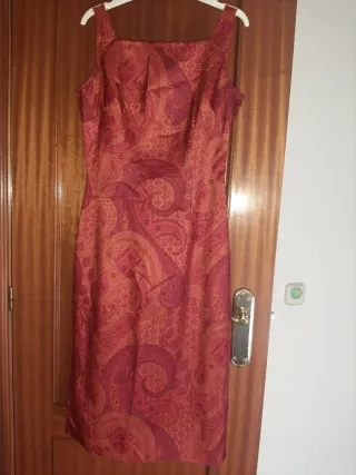 Vestido manga corta estampado rojo midi Talla M-L