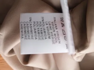 Falda beige elegante