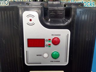 Cargador Carretilla Linde 48V