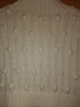Jersey lana blanco con pompones